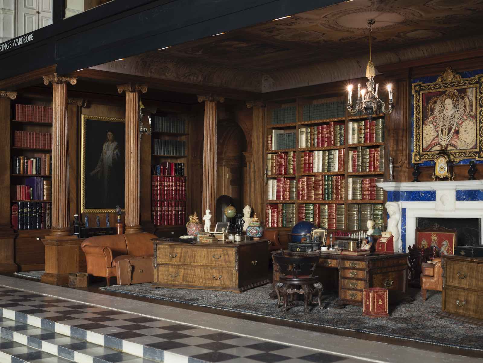The dolls' house library